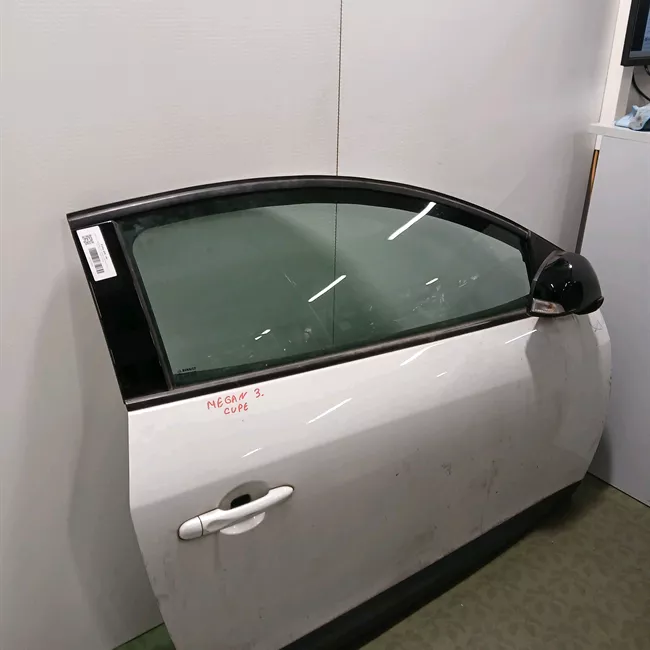 Porta anteriore destra