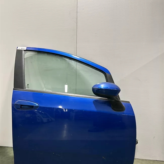 Porta anteriore destra