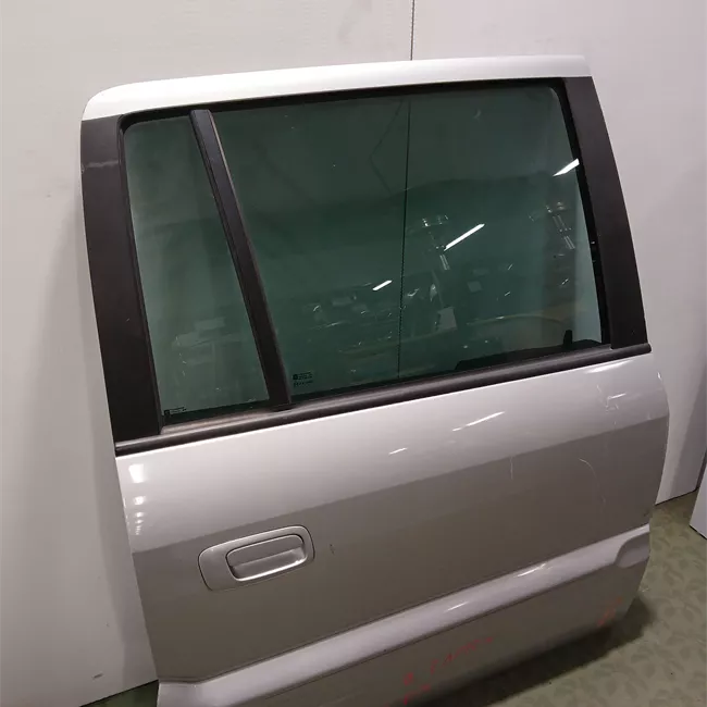 Porta posteriore destra