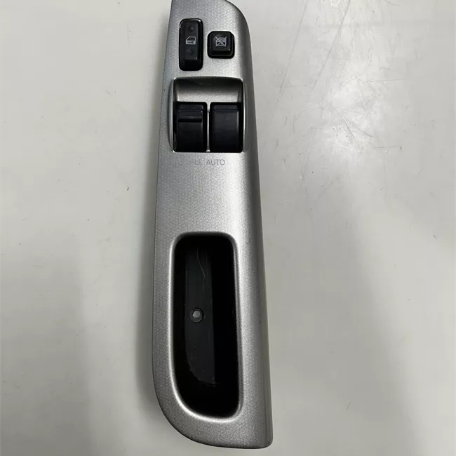 Interruttore alzacristalli porta anteriore