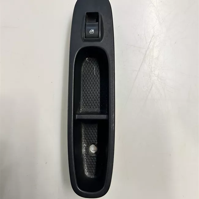 Interruttore alzacristalli porta anteriore