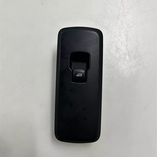 Interruttore alzacristalli porta posteriore sinistro