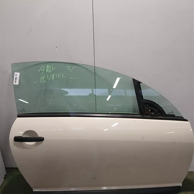 Porta anteriore destra