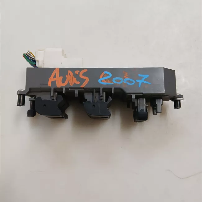 Interruttore alzacristalli porta anteriore