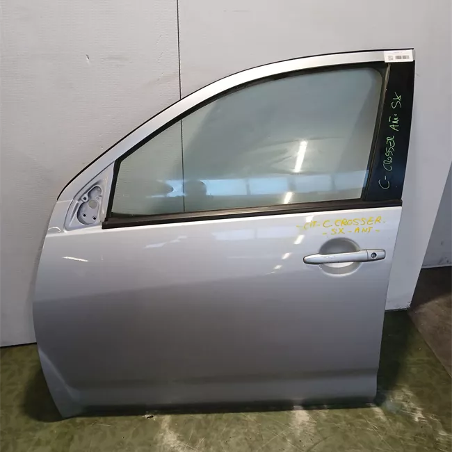 Porta anteriore sinistra