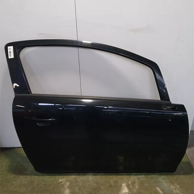 Porta anteriore destra