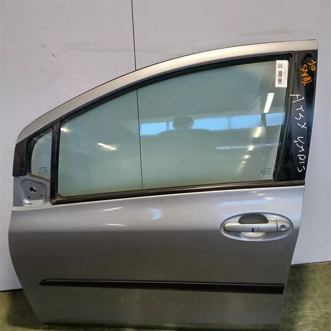 Porta anteriore sinistra