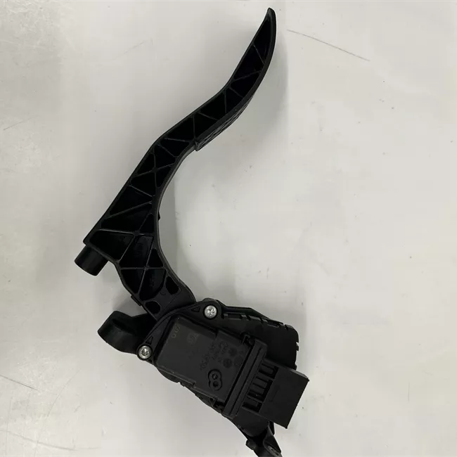 Pedale acceleratore con modulo elettronico