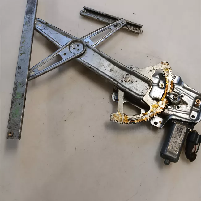 Altoparlante porta anteriore sinistro