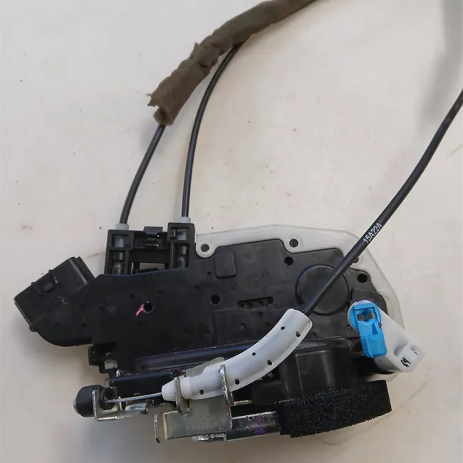 Serratura porta anteriore sinistra