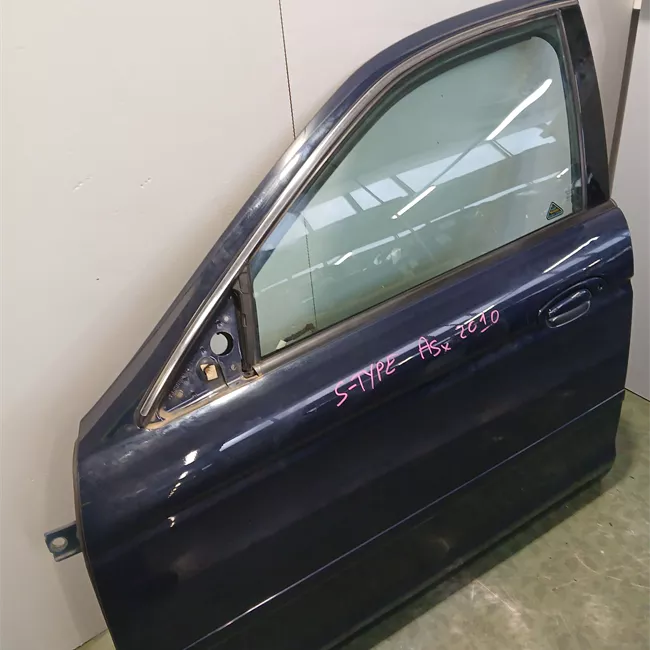 Porta anteriore sinistra