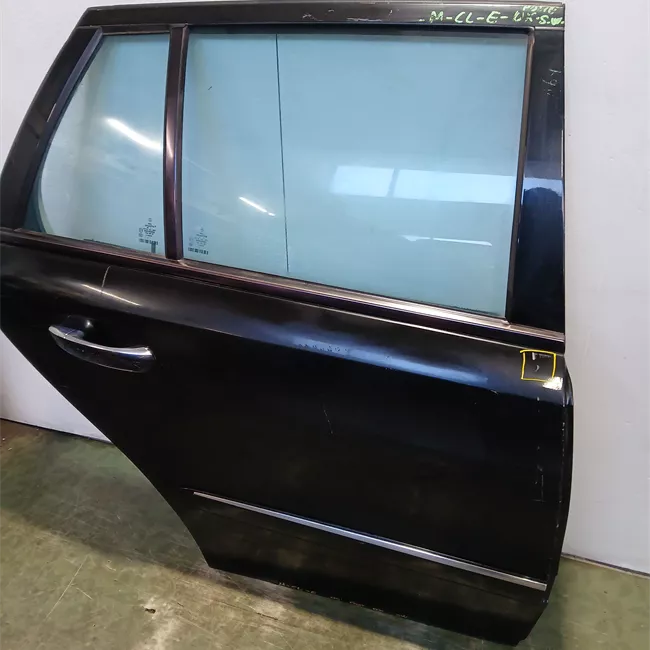 Porta posteriore destra