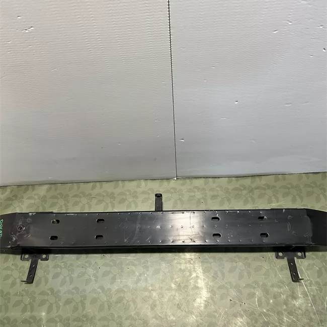 Traversa paraurti anteriore