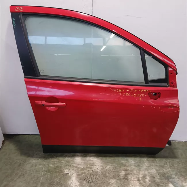 Porta anteriore destra