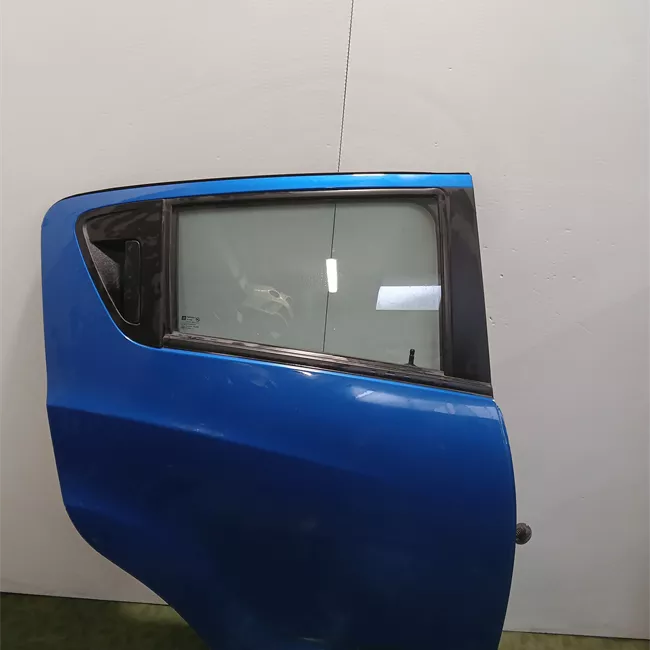 Porta posteriore destra