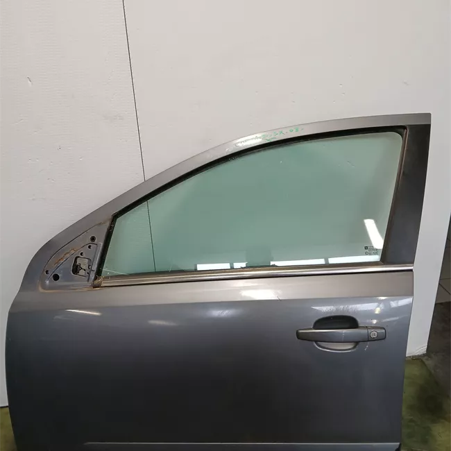 Porta anteriore sinistra