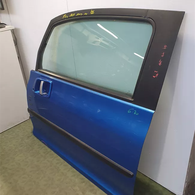 Porta anteriore sinistra