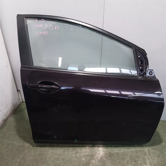 Porta anteriore destra