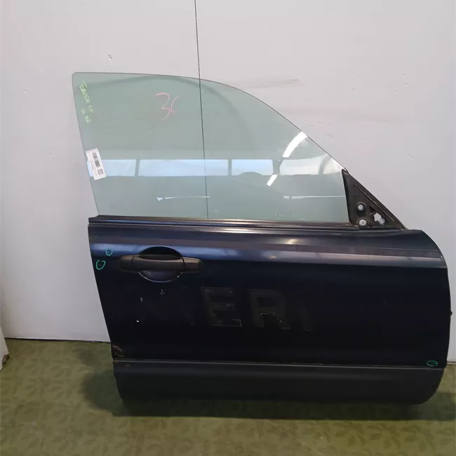 Porta anteriore destra