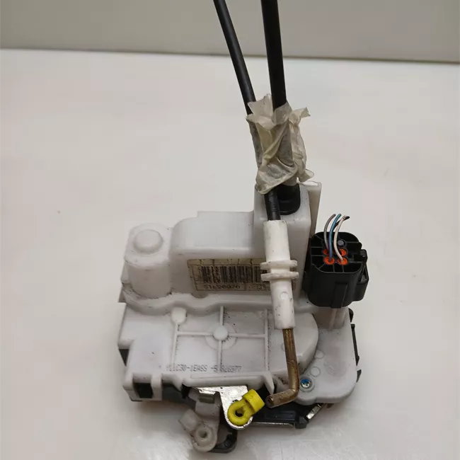 Serratura porta anteriore sinistra