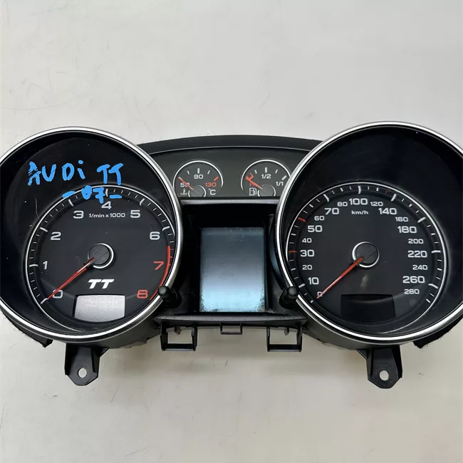 Quadro strumenti completo 280km/h