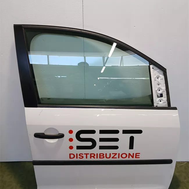 Porta anteriore destra