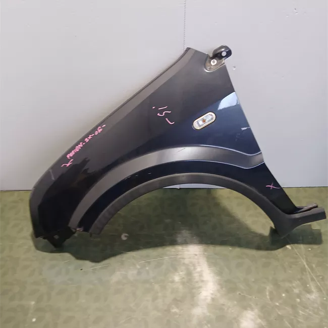 Parafango anteriore sinistro