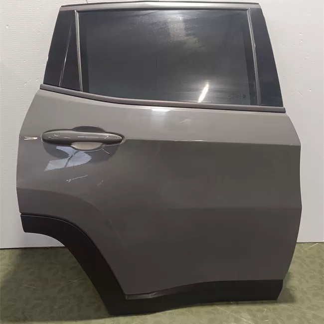 Porta posteriore destra