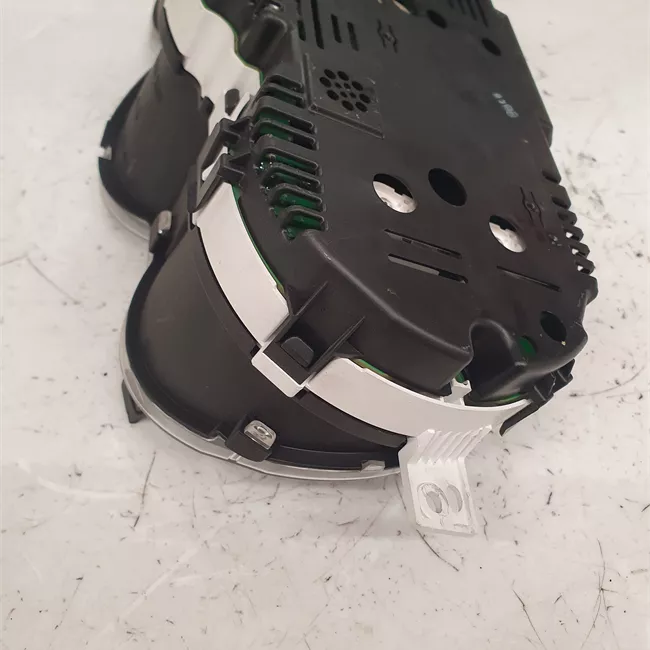 Quadro strumenti completo con ABS/ESC