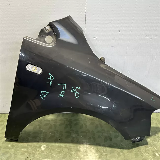 Parafango anteriore destro