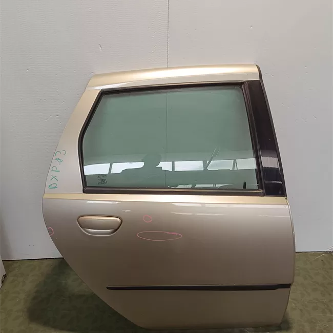 Porta posteriore destra