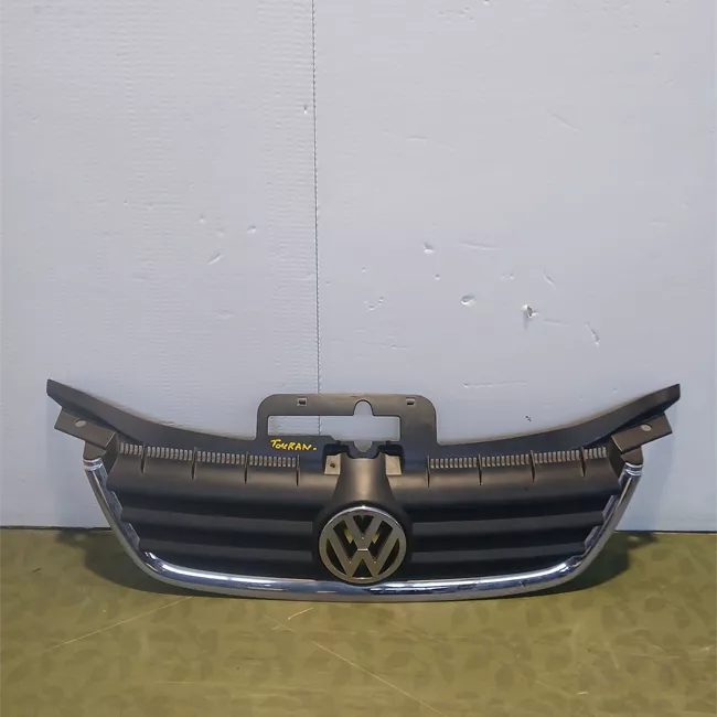 Griglia con modanatura cromata