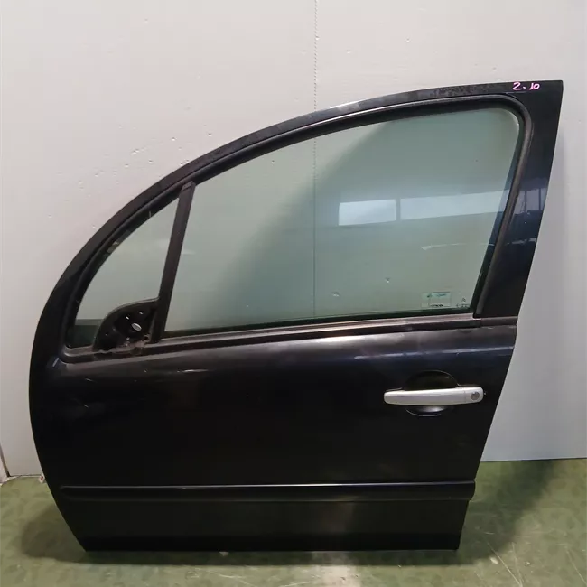 Porta anteriore sinistra