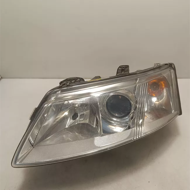 Proiettore destro Xeno