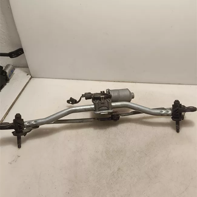 Meccanismo tergiparabrezza con motorino