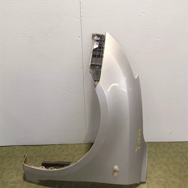 Parafango anteriore sinistro