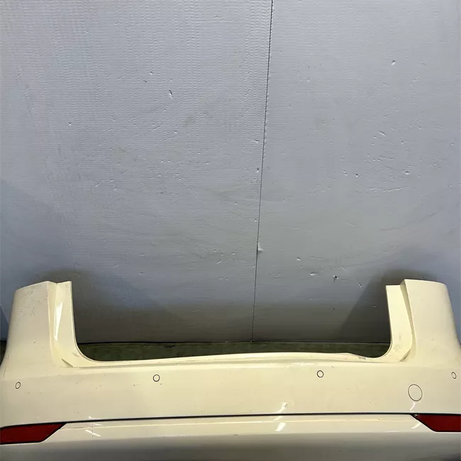 Paraurti posteriore con sensore parcheggio Primer