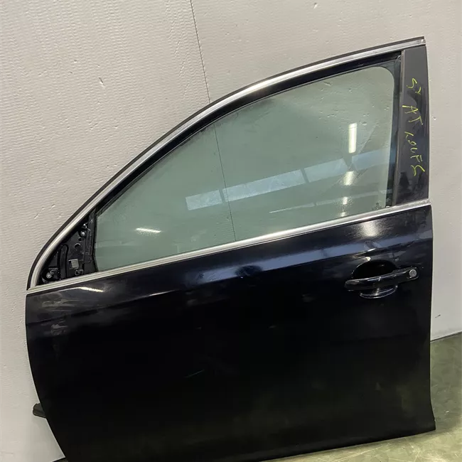 Porta anteriore sinistra