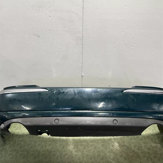 Paraurti posteriore con sensore parcheggio