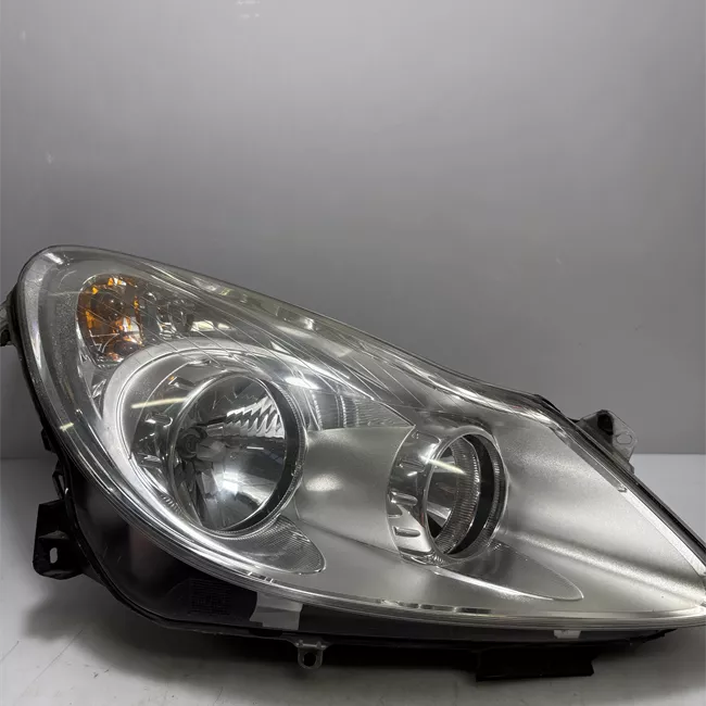 Proiettore destro Cromo