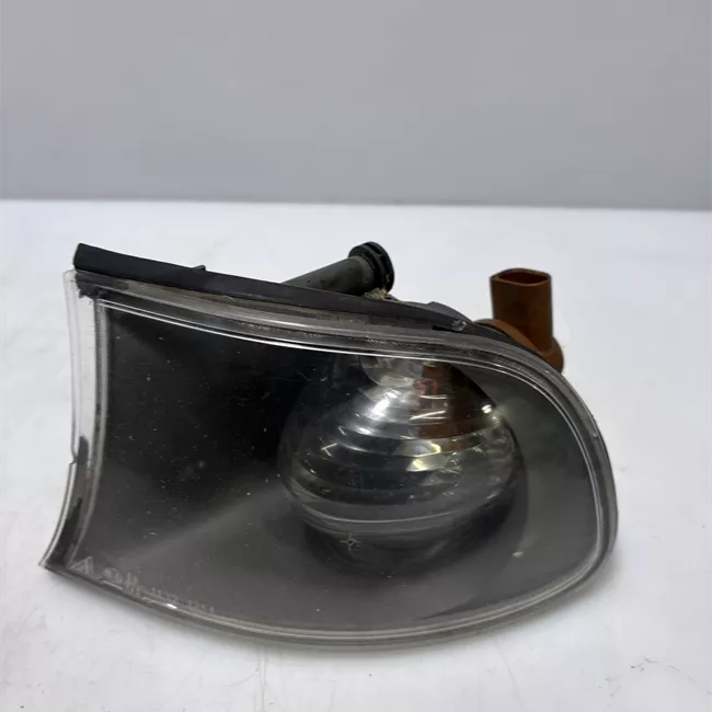 Proiettore fendinebbia sinistro