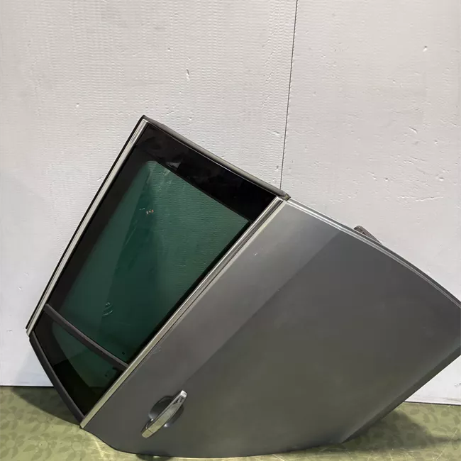 Porta posteriore destra