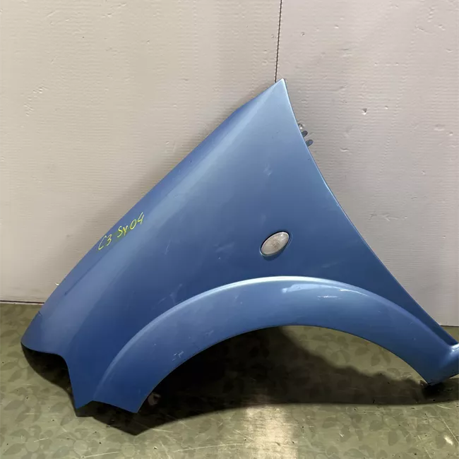 Parafango anteriore sinistro