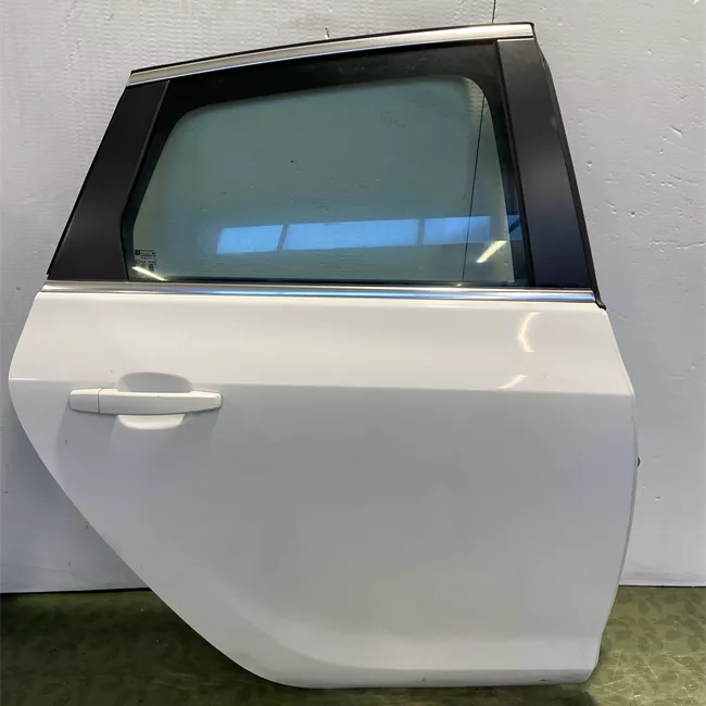 Porta posteriore destra