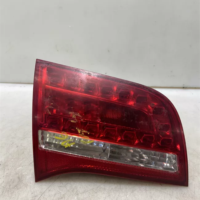 Fanale posteriore parte interno sinistro LED