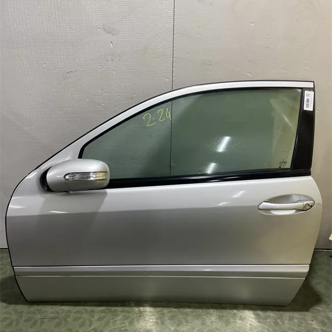 Porta anteriore sinistra