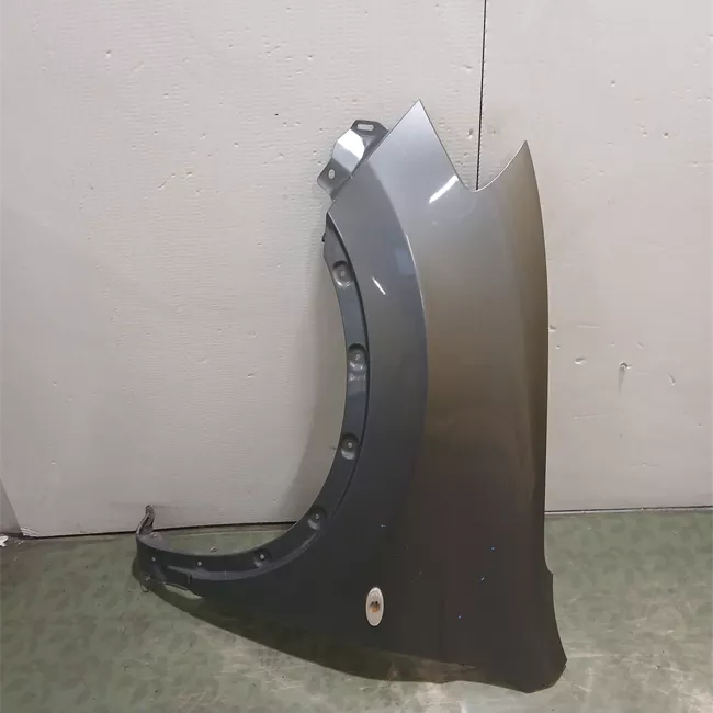 Parafango anteriore destro