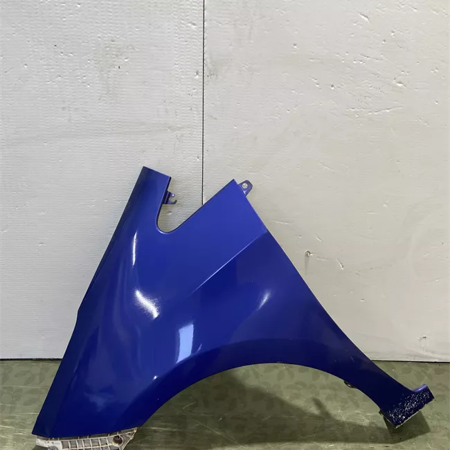 Parafango anteriore sinistro