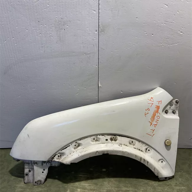 Parafango anteriore sinistro