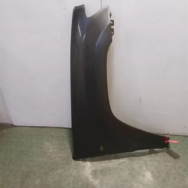 Parafango anteriore destro